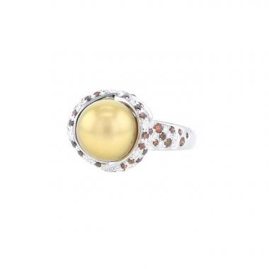 Mauboussin Perle d'Or Mon Amour ring in white gold,  pearl and diamonds and in diamonds