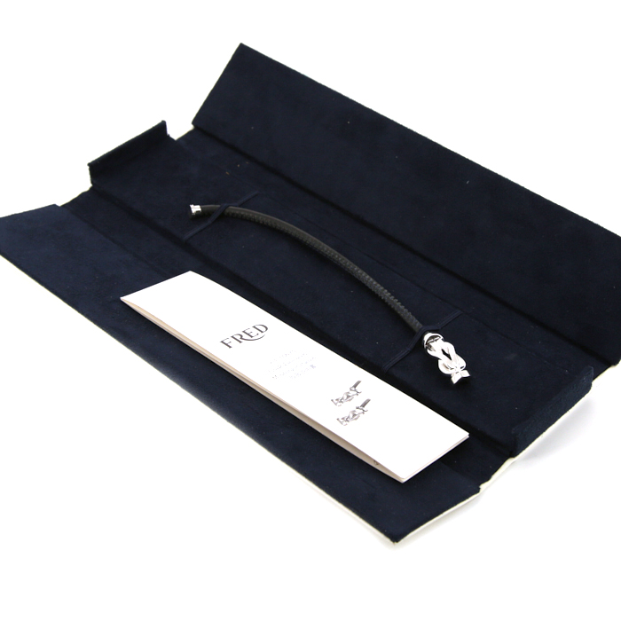 Fred Chance Infinie large model bracelet in white gold and leather Fred Chance Infinie large model bracelet in white gold and leather