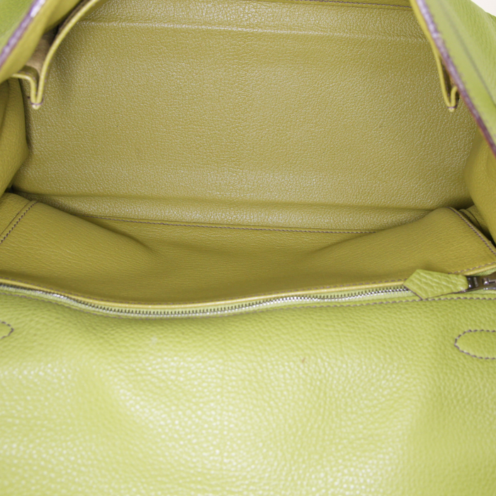 Hermes Kelly 32 cm handbag in anise green togo leather - Detail D3