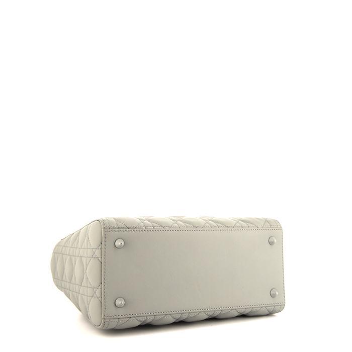 Bolso de mano Dior Lady Dior en cuero cannage gris - Detail D5