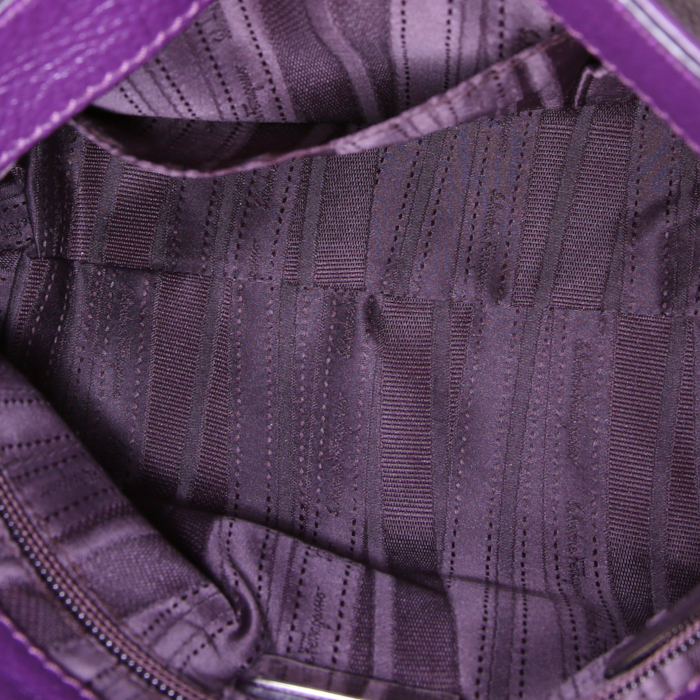 Sac bandoulière Salvatore Ferragamo Sofia en cuir grainé violet - Detail D3