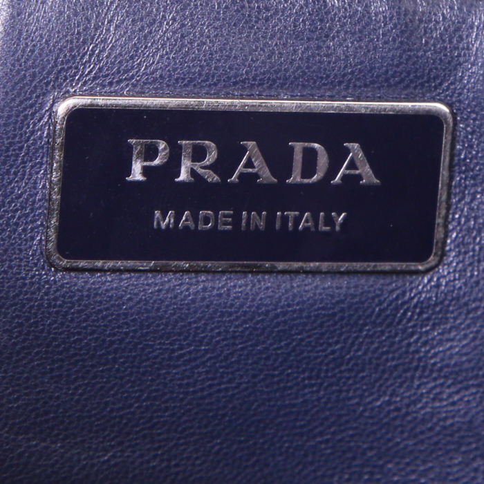 Borsa Prada  Galleria modello medio  in pelle saffiano blu bianca e grigia - Detail D4