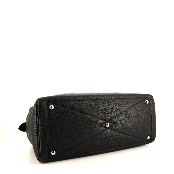 Bolso de mano Hermes Victoria en cuero togo negro - Detail D4