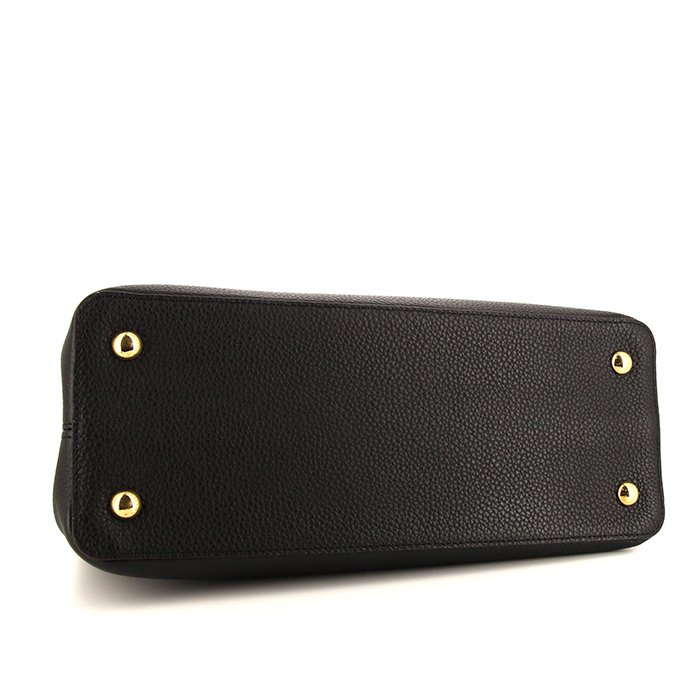 Borsa Louis Vuitton Capucines modello grande in pelle martellata nera - Detail D4