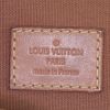 Bolso bandolera Louis Vuitton Messenger en lona Monogram marrón y cuero natural - Detail D3 thumbnail