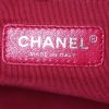 Bolso de mano Chanel Gabrielle  en cuero acolchado negro - Detail D4 thumbnail