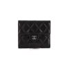 Portefeuille Chanel en cuir matelassé noir - 360 thumbnail