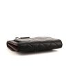 Billetera Chanel en cuero acolchado negro - Detail D3 thumbnail
