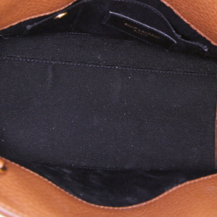 Sac à main Saint Laurent Sac de jour Nano en cuir grainé marron - Detail D3