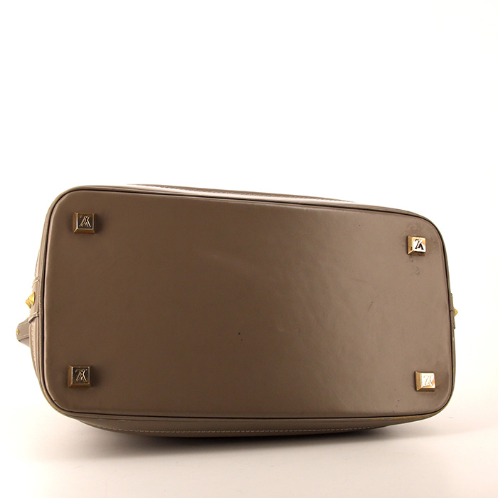 Sac à main Louis Vuitton Lockit  en cuir suhali taupe et cuir glacé taupe - Detail D4