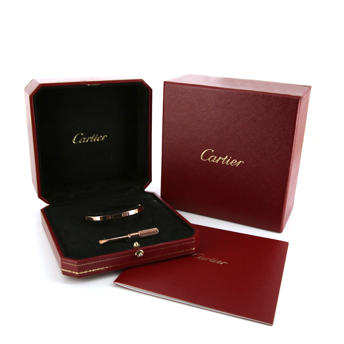 Cartier Love small model bracelet in pink gold - Detail D2