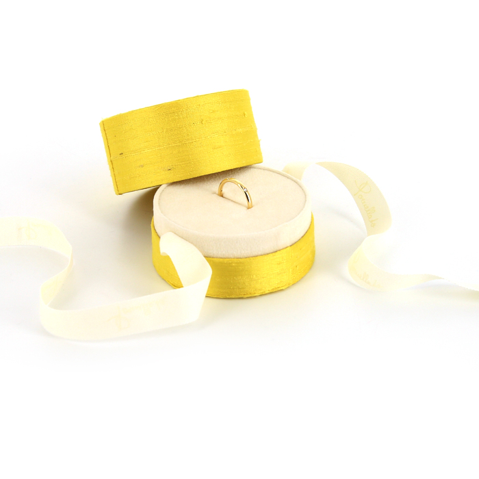 Bague Pomellato Lucciole en or jaune et diamants - Detail D2