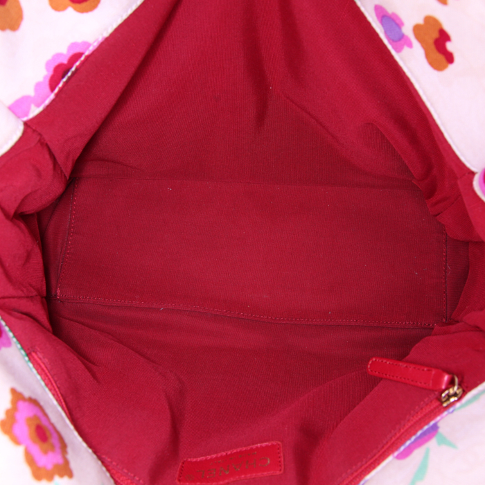 Sac cabas Chanel en toile beige et cuir doré - Detail D2