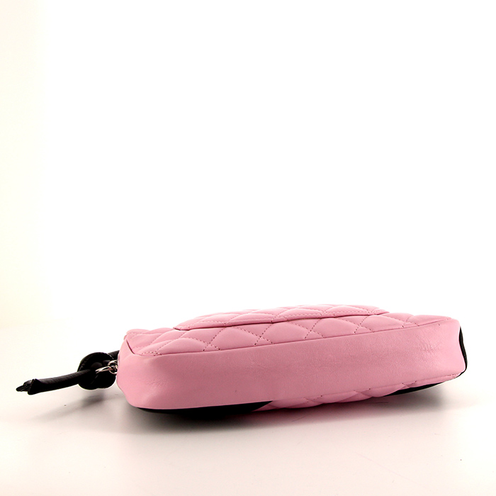Chanel Cambon handbag in pink quilted leather and black leather - Detail D4