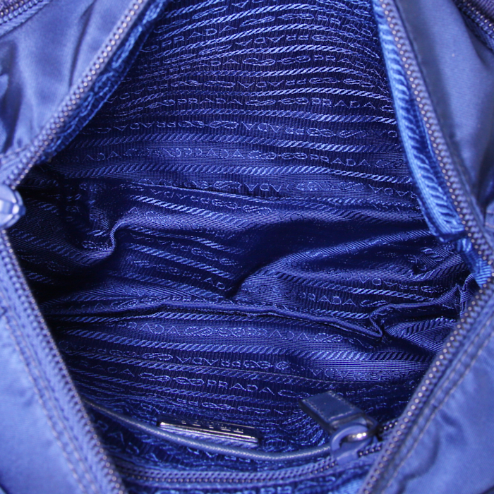 Prada Re-Nylon shoulder bag in blue canvas - Detail D2