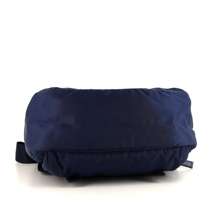 Prada Re-Nylon shoulder bag in blue canvas - Detail D4