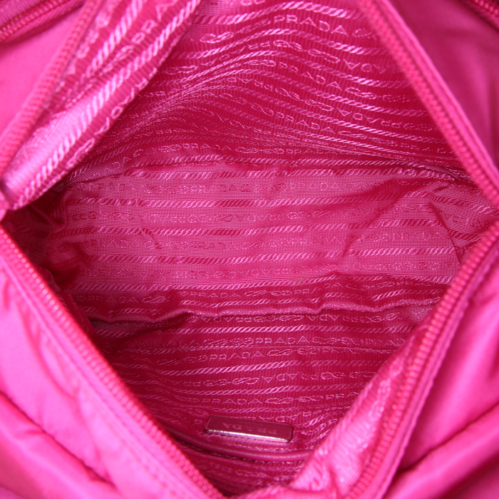 Prada Sac porté épaule en Re-Nylon shoulder bag in canvas and pink leather - Detail D2