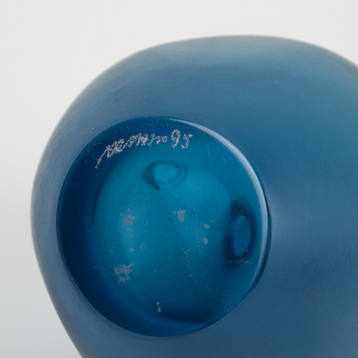 Venini, ensemble de quatre bouteilles, en verre de Murano, série Velati, signées et datées, des années 1990 - Detail D3