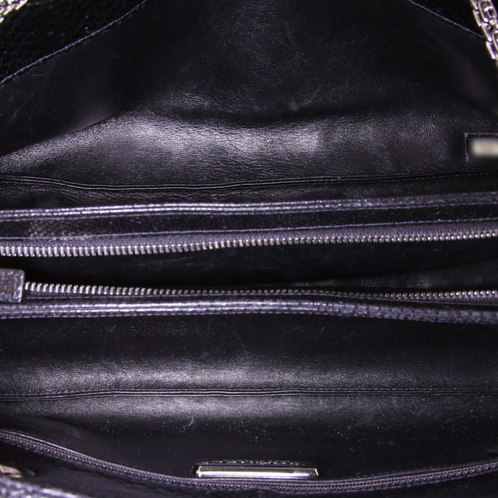 Chanel Mademoiselle handbag in black quilted leather - Detail D3