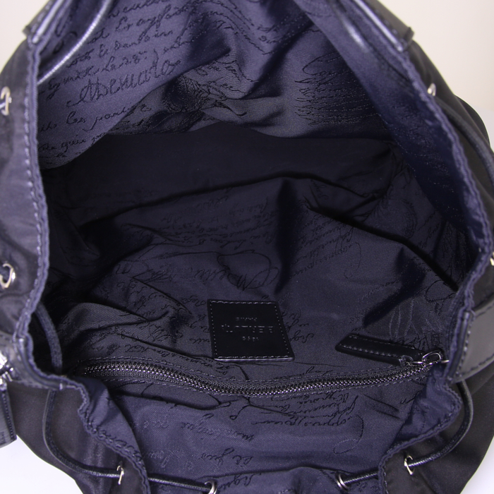 Mochila Berluti en lona negra y cuero negro - Detail D2