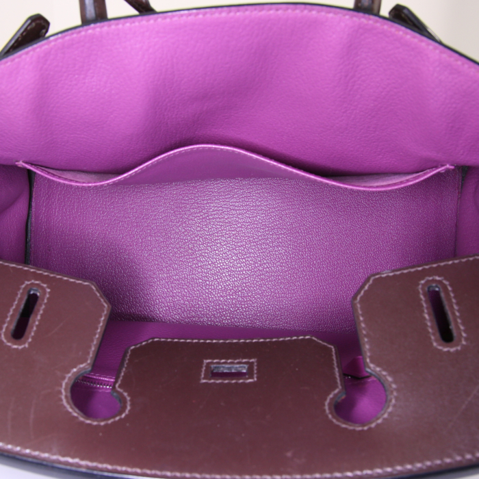 Borsa Hermes Birkin 30 cm in pelle box marrone cioccolato e profili viola - Detail D2