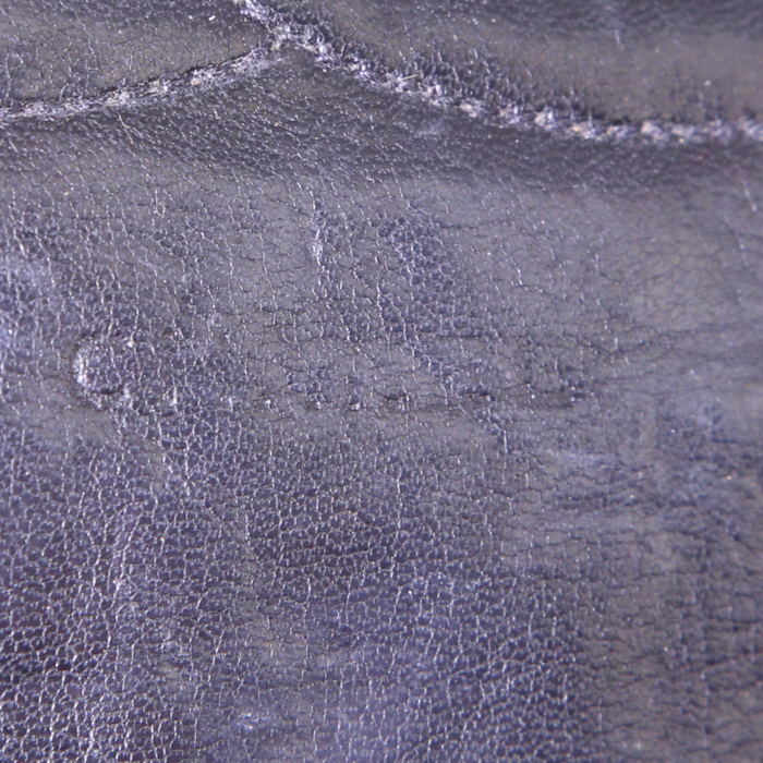 Bolso de mano Chanel 2.55 en cocodrilo negro - Detail D4