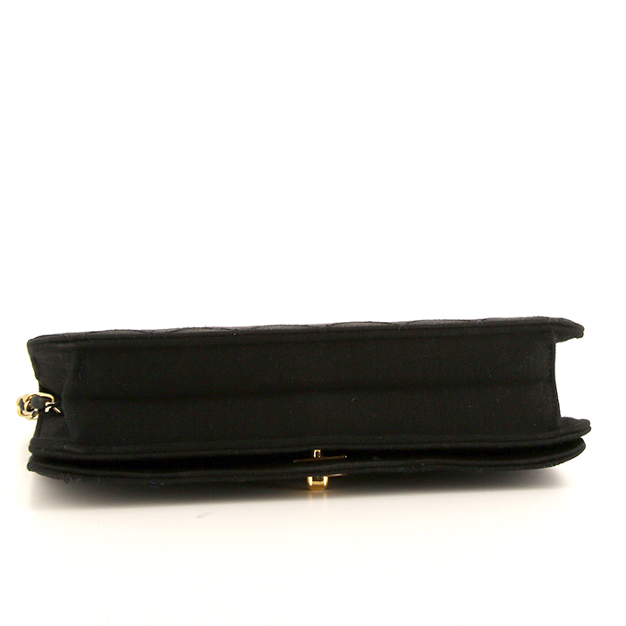 Chanel Mademoiselle Vintage handbag in black quilted jersey - Detail D4