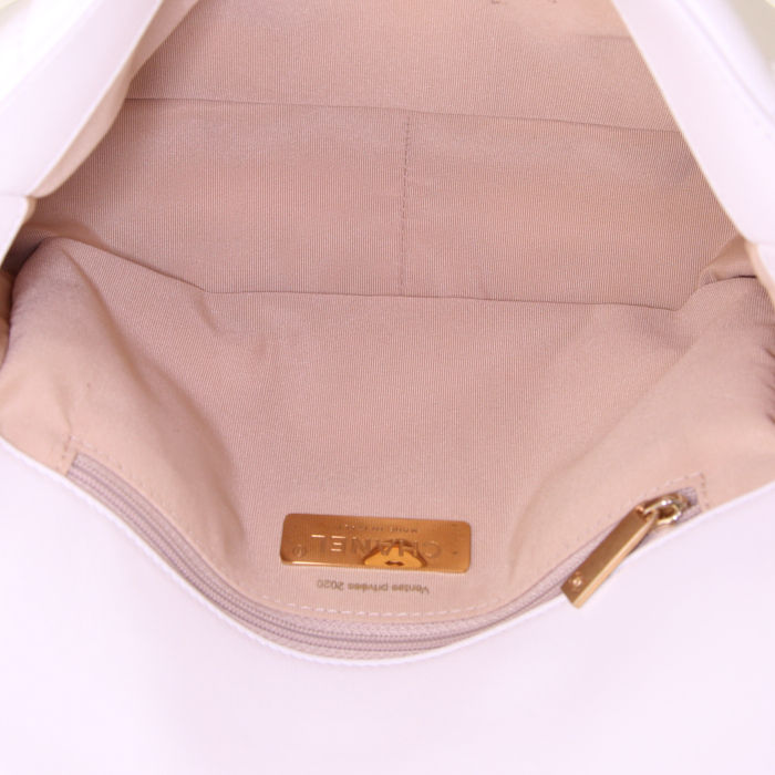 Borsa a tracolla Chanel 19 in pelle trapuntata bianca - Detail D3