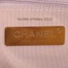 Chanel 19 shoulder bag in white quilted leather - Detail D4 thumbnail