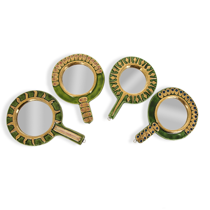 Mithé Espelt, "Ecailles" ("Scales") hand mirror, in embossed and glazed earthenware, crackled gold, of 1976 - Detail D2
