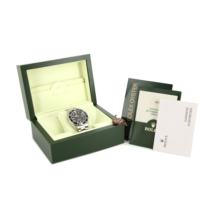 Rolex Submariner Date watch in stainless steel Ref:  16610 Circa  2000 - Detail D2