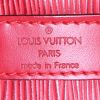 Bolso Cabás Louis Vuitton petit Noé en cuero Epi rojo - Detail D3 thumbnail