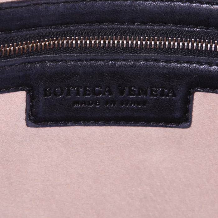 Sac cabas Bottega Veneta en cuir intrecciato noir - Detail D3