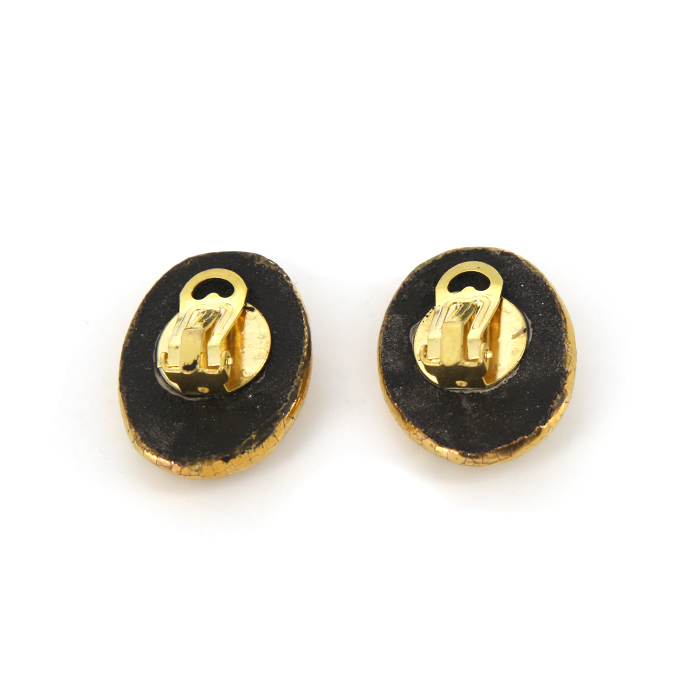 Mithé Espelt, a pair of earrings clip, jewellery in embossed earthenware and crackled gold, from the 1949's - Detail D1