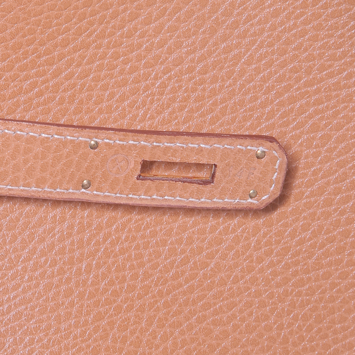 Sac à main Hermes Kelly 35 cm en vache Liégée gold - Detail D5