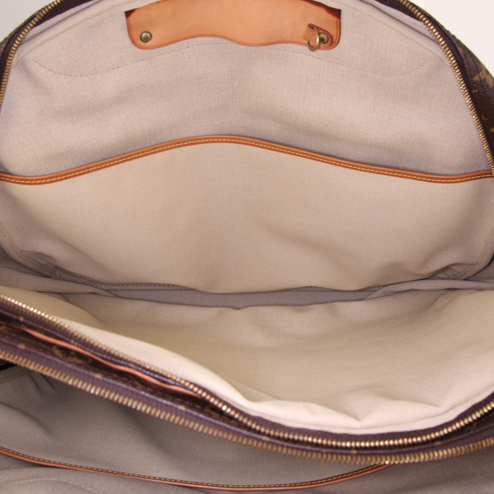 Sac de voyage Louis Vuitton Alize en toile monogram enduite et cuir naturel - Detail D2