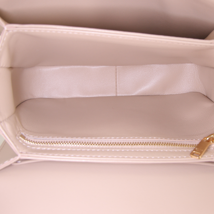 Sac bandoulière Celine Triomphe Teen en cuir beige - Detail D2
