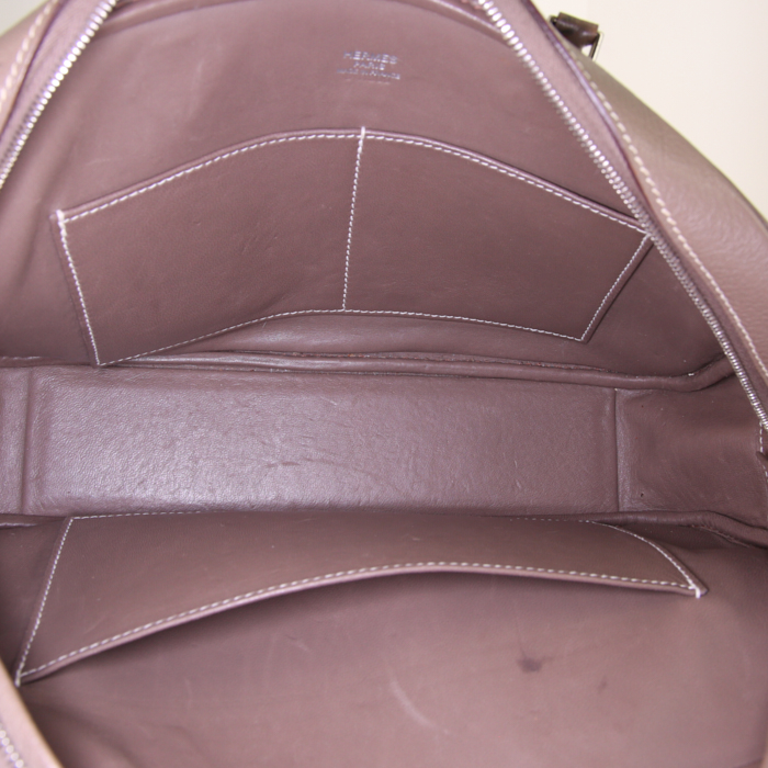 Hermes Plume Elan handbag in etoupe goat - Detail D2