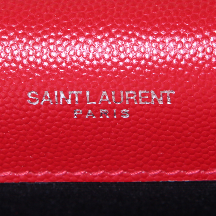 Sac bandoulière Saint Laurent Kate en cuir grainé rouge - Detail D3