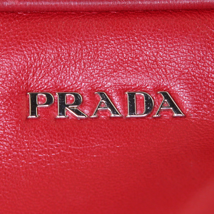 Sac à main Prada Grommet en cuir rouge - Detail D3