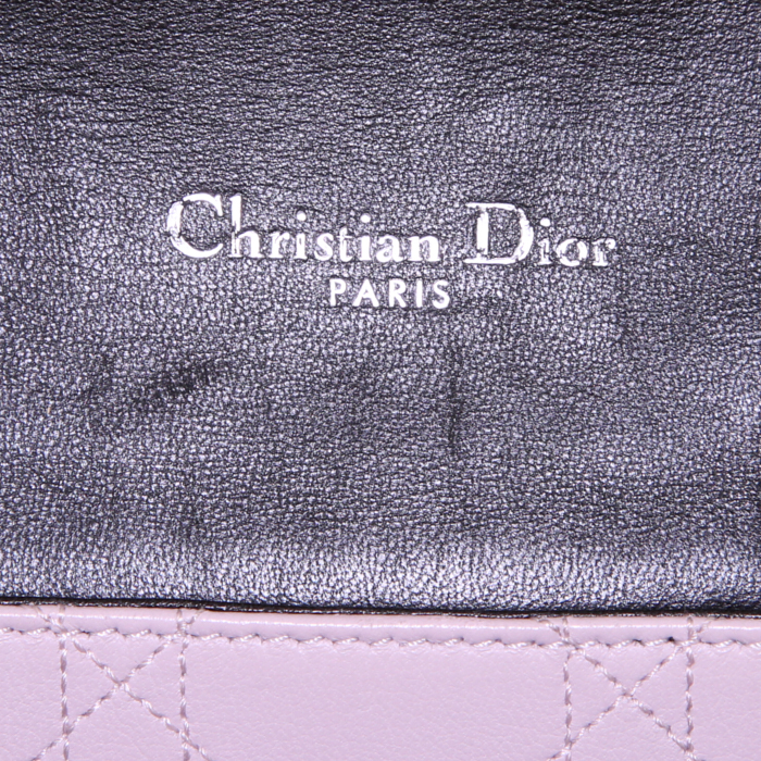 Bolso de mano Dior Miss Dior en cuero acolchado negro - Detail D3