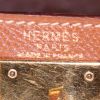 Hermes Kelly 28 cm handbag in gold Courchevel leather - Detail D4 thumbnail