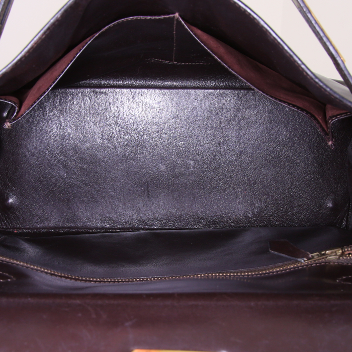 Hermes Kelly 28 cm handbag in brown box leather - Detail D3