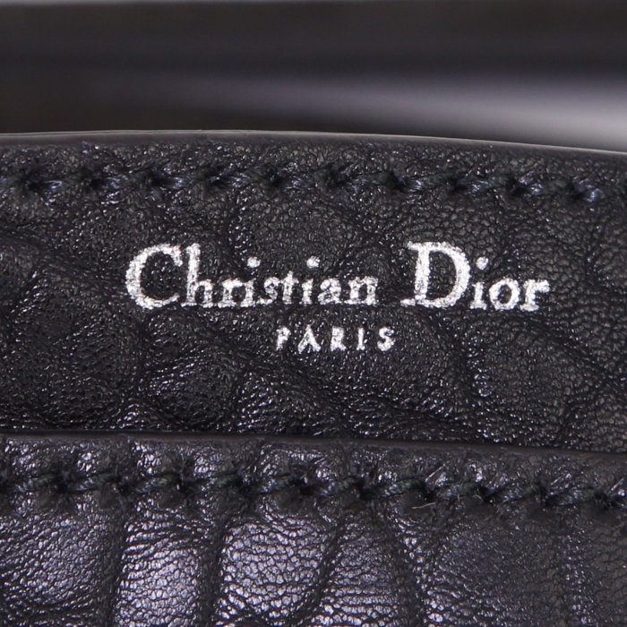 Bolso para llevar al hombro Dior J'Adior en cuero granulado negro - Detail D3