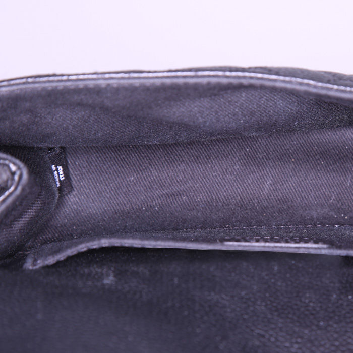 Pochette-cintura Chanel Pochette ceinture in pelle martellata nera - Detail D2