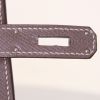 Bolso de mano Hermès Kelly 28 cm en cuero epsom marrón etoupe - Detail D5 thumbnail