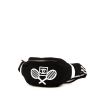 Bolsito-cinturón Chanel en lona negra y blanca - 00pp thumbnail