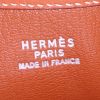 Bolso de mano Hermes Christine en cuero granulado color oro - Detail D3 thumbnail