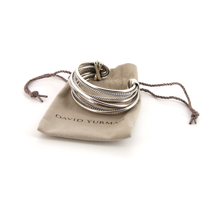Brazalete abierto David Yurman Crossover en plata