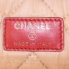 Bolsito de mano Chanel en cuero acolchado rojo - Detail D3 thumbnail